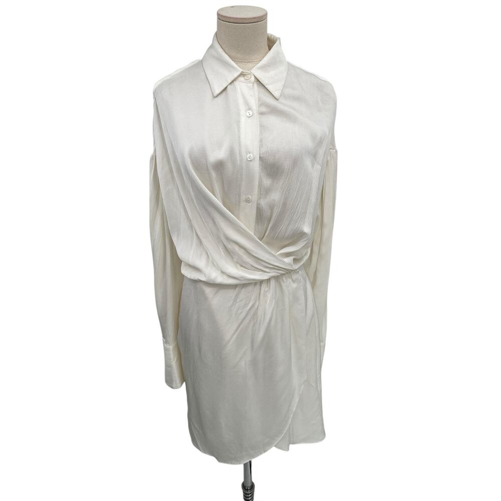 NWT Aiifos Wrap Short Dress Mini White Size Small ?